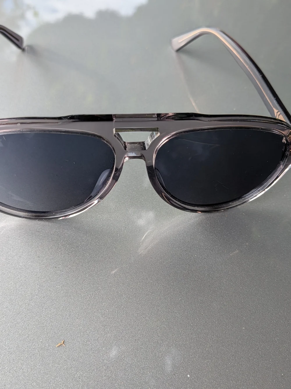 Gucci Men's Translucent Gray Aviator Sunglasses with Dark Lenses